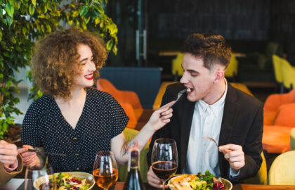 Image de &#8220;Je croirais à l’égalité des sexes le jour où une femme me paiera le restaurant pour coucher avec moi&#8221;