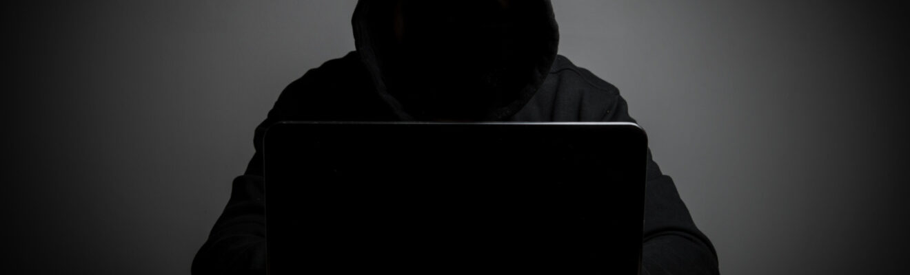 Image de Le tchat sans visage : pourquoi les pseudos mystérieux nous attirent-ils tant ?