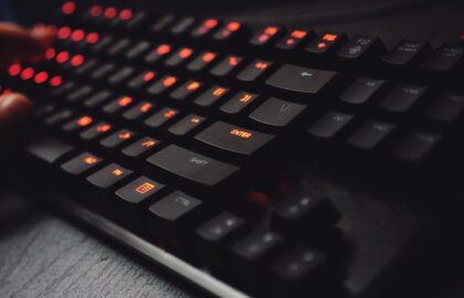 Image de La théorie des bruits de clavier : que révèle le son de votre frappe sur le tchat de Smail ?